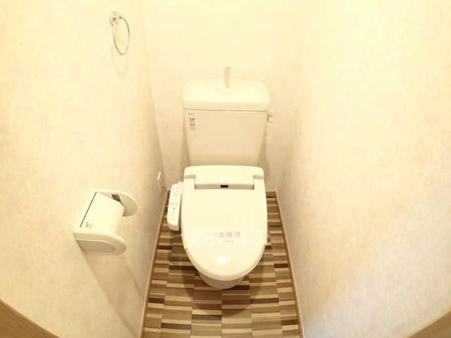 トイレ　★広角レンズ撮影写真