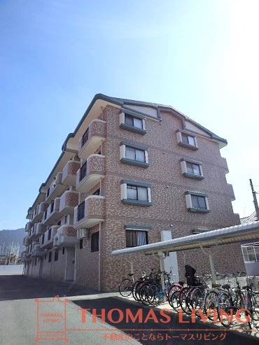 建物外観　篠栗町でのお部屋探しは、トーマスリビング粕屋店へご相談下さい