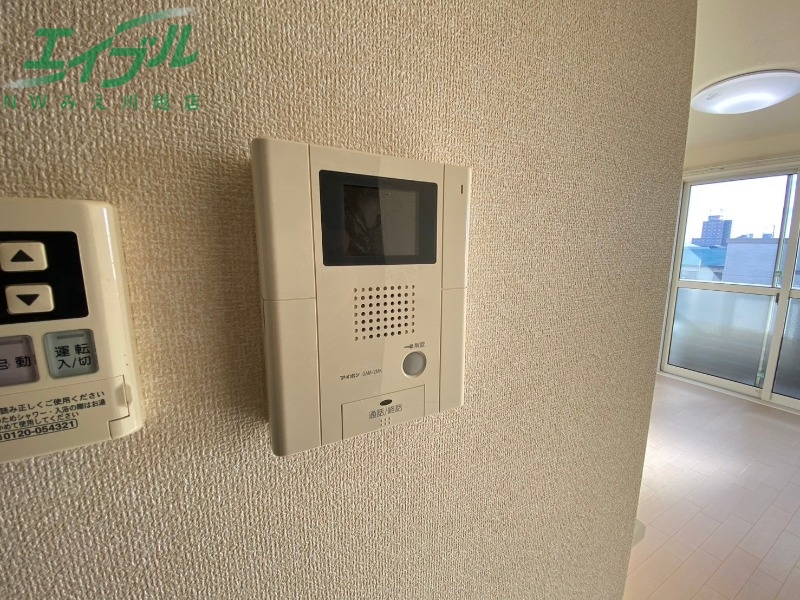 セキュリティ　同型反転部屋写真です。