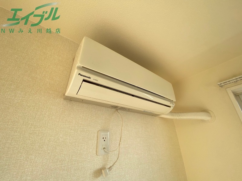 その他設備　同型反転部屋写真です。