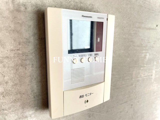 セキュリティ　モニター付きインターホンで突然の来客も安心♪