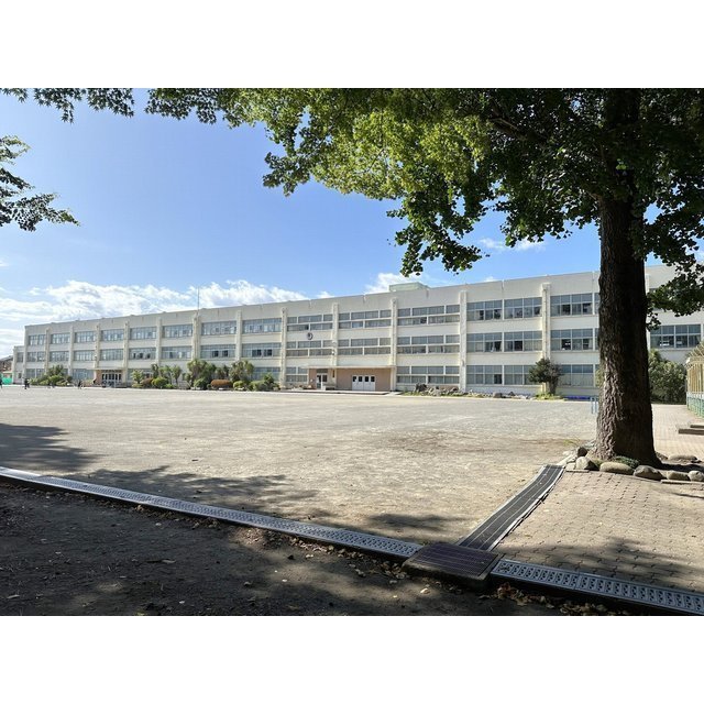 小学校　大和市立　西鶴間小学校（小学校）まで850m
