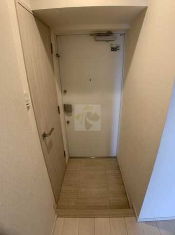 玄関　コンフォリア滝野川