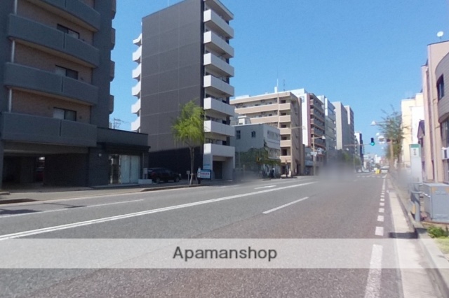 その他　前面道路（その他）まで0m