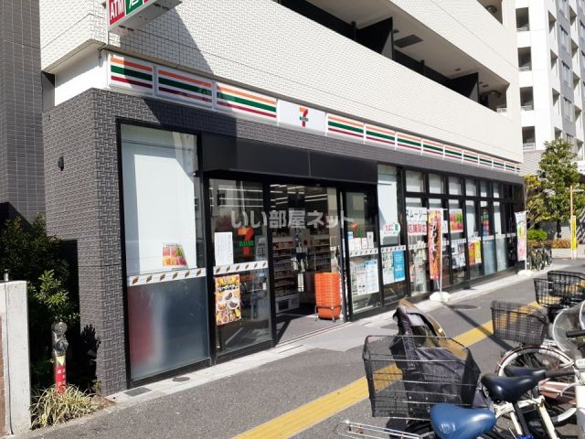 コンビニ　セブンイレブン新宿七丁目店（コンビニ）まで38m
