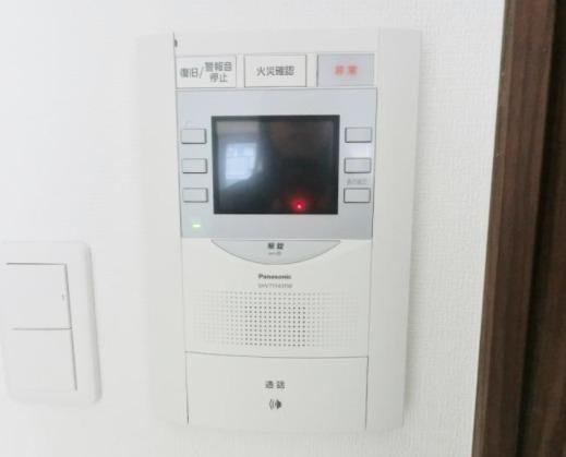 セキュリティ　モニター付きインターフォン