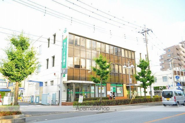 銀行　（株）埼玉りそな銀行／三郷支店（銀行）まで226m