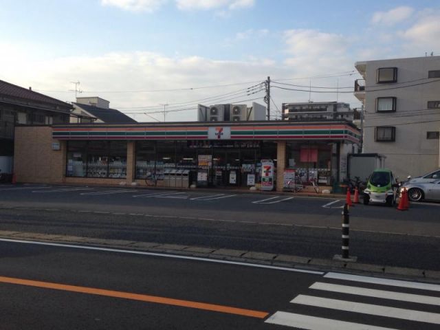 コンビニ　セブンイレブン南柏駅東口店（コンビニ）まで322m