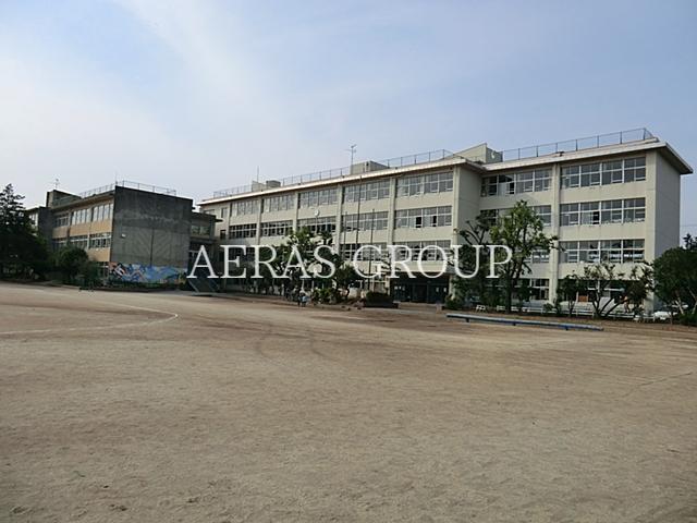 小学校　鎌ケ谷市立中部小学校（小学校）まで715m