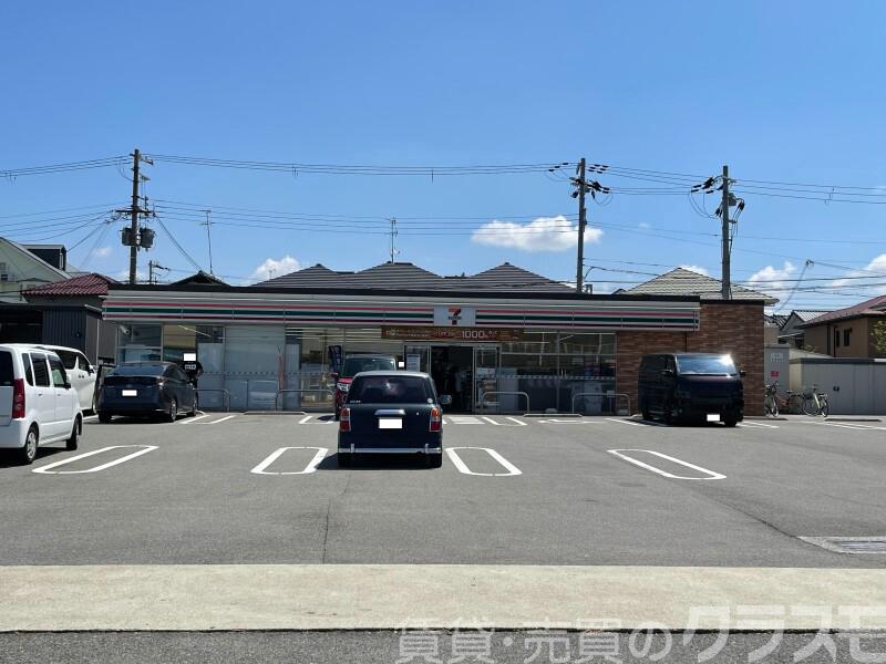 コンビニ　セブン-イレブン 堺浜寺諏訪森町店（コンビニ）まで121m