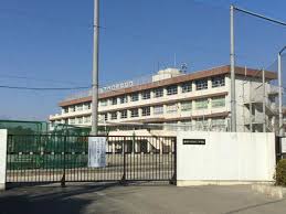 中学校　稲城市立稲城第三中学校（中学校）まで1343m