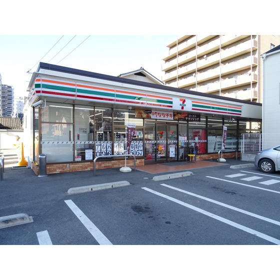 コンビニ　セブンイレブン熊本新町３丁目店（コンビニ）まで541m