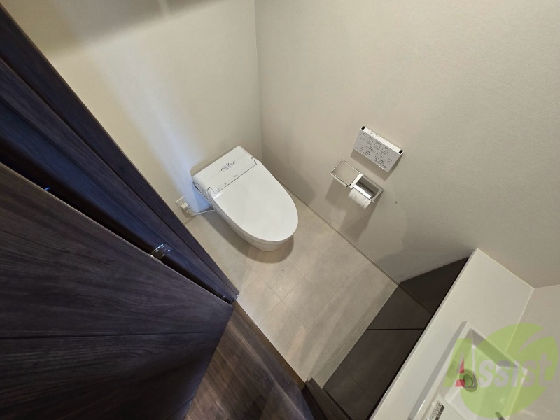 トイレ　トイレです。ウォシュレット付を探している方、おすすめです。