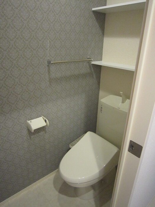 トイレ　清潔感のあるトイレです