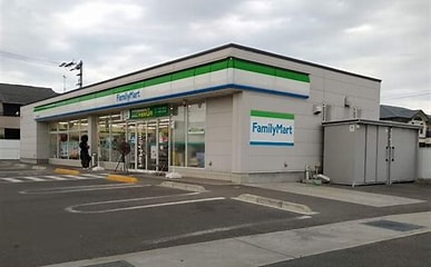 コンビニ　ファミリーマート高松小村店（コンビニ）まで1017m