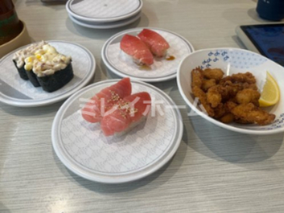 飲食店　はま寿司　ウィラ大井店（飲食店）まで320m