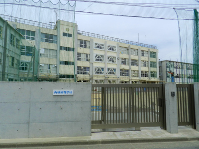 中学校　青稜中学校（中学校）まで626m
