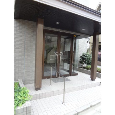 エントランス　☆設備充実☆