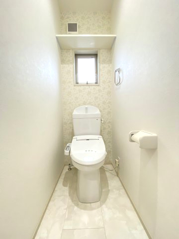 トイレ　ウォシュレット付きトイレです（別部屋イメージ）