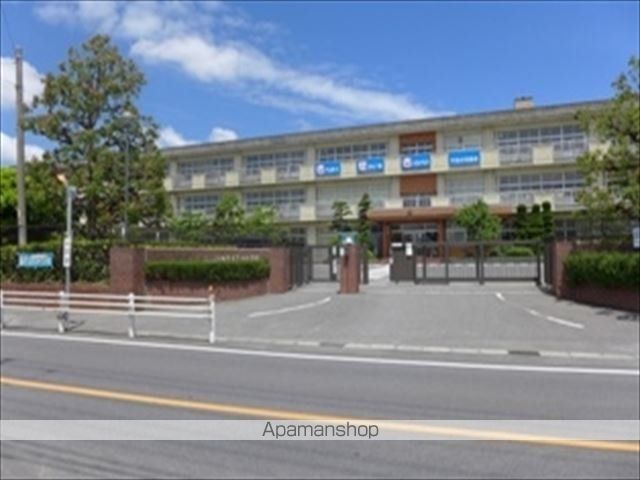 小学校　今池小学校（小学校）まで590m