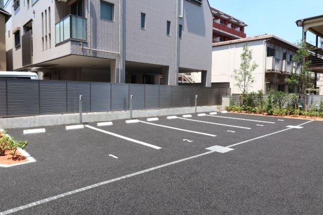 駐車場　駐車場