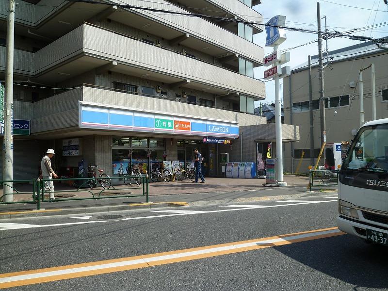 コンビニ　ローソン（コンビニ）まで734m