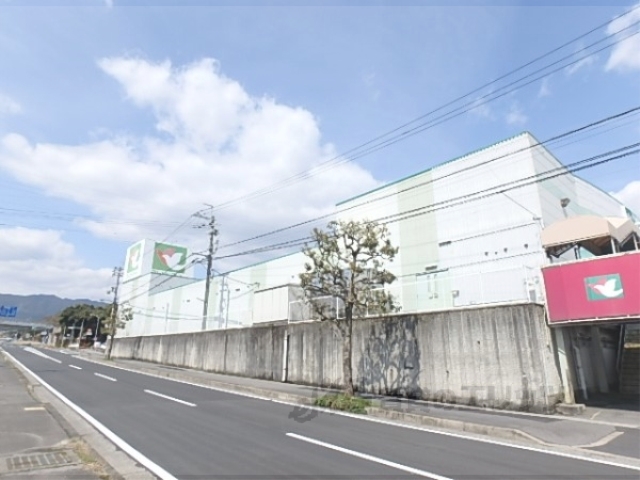 スーパー　フレンドマート雄琴駅前店（スーパー）まで520m