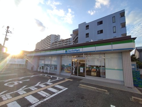 コンビニ　ファミリーマート堺常盤町店（コンビニ）まで3119m