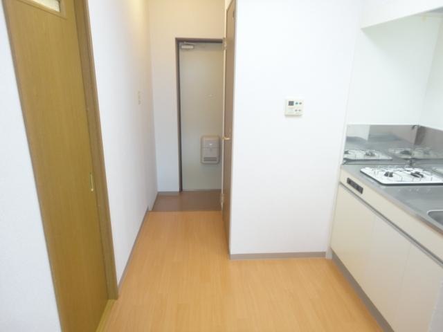 その他　別部屋反転間取りのお写真となります。