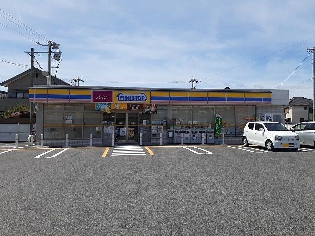 コンビニ　ミニストップ（コンビニ）まで203m