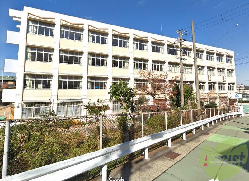 小学校　甲緑小学校（小学校）まで550m