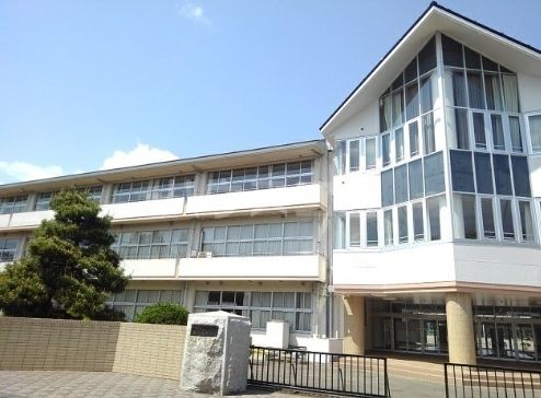 中学校　下野市市立南河内中学校（中学校）まで2034m