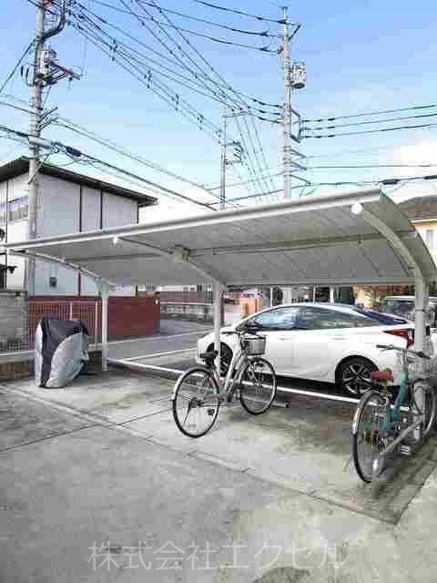その他共有部分　屋根付の駐輪場です。