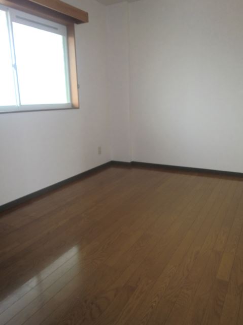 居室・リビング　キレイなお部屋です