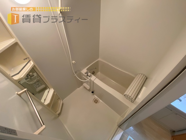 バス・シャワールーム　１日の疲れをバスルームでゆっくりと…。