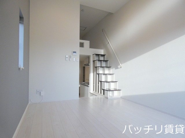 居室・リビング　画像は、同型タイプの為、現状を優先いたします。