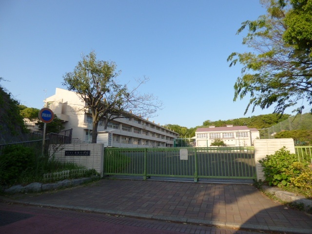 小学校　横浜市立本牧小学校（小学校）まで745m