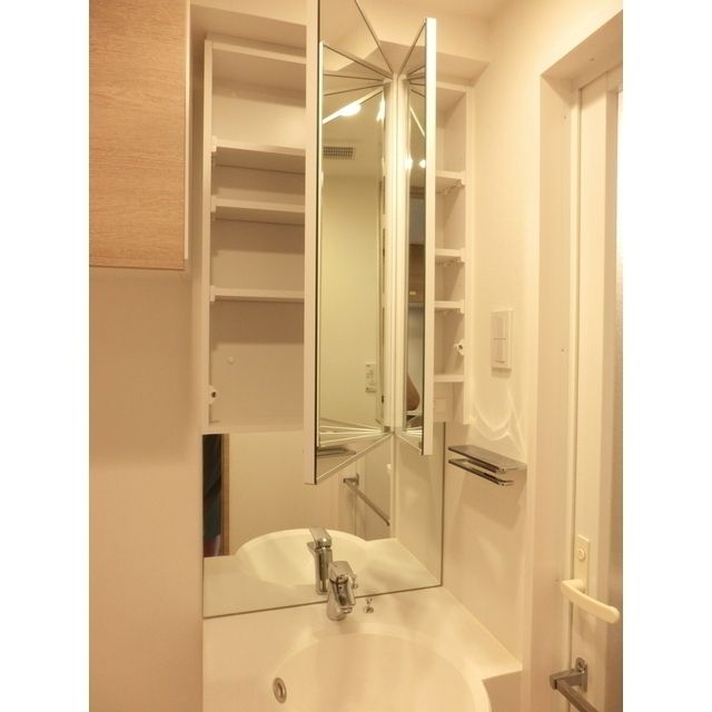 洗面設備　同タイプ写真転用