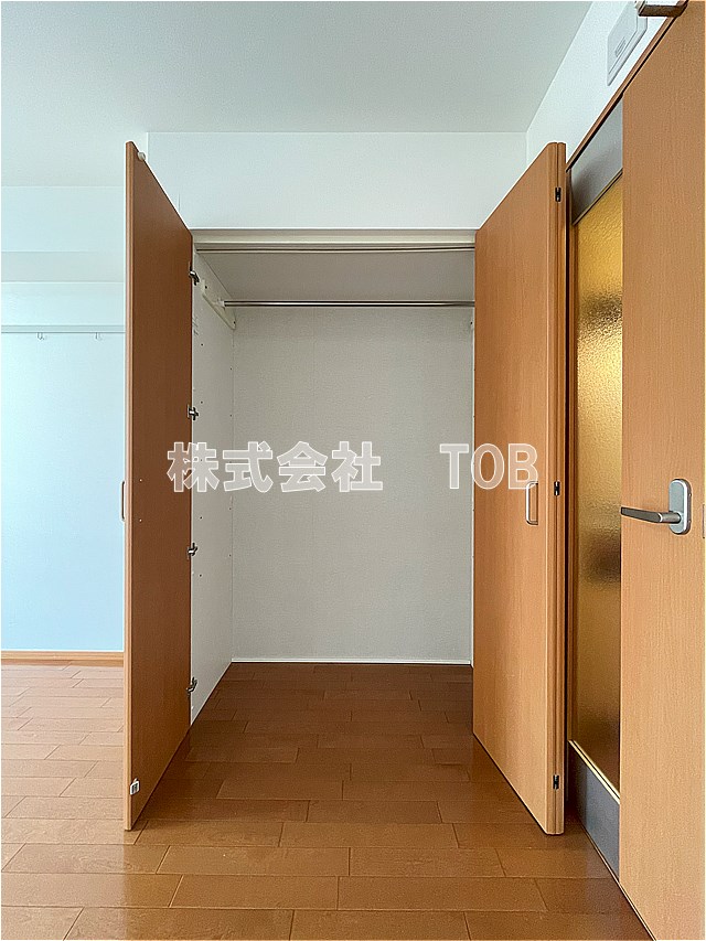 収納　洋室8.4帖　収納