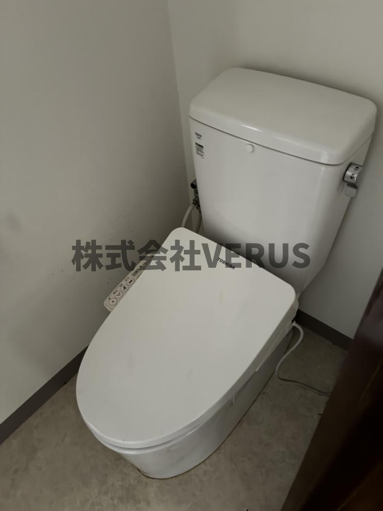 つくばエクスプレス 八潮駅 徒歩18分 2階建 築34年のトイレ写真