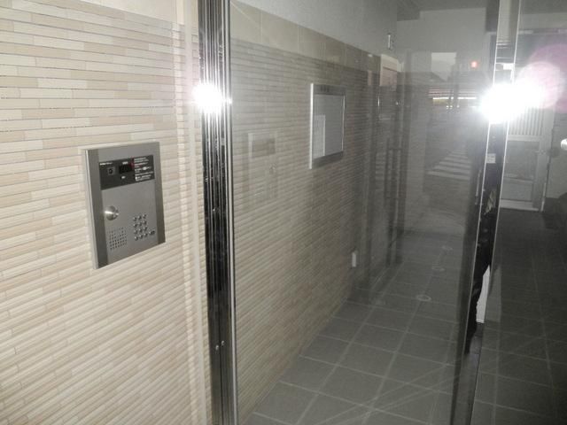 エントランス　♪オートロック完備で安心ですね♪