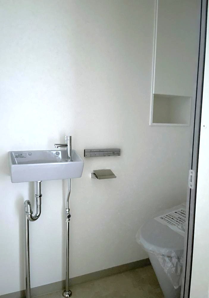 東急東横線 学芸大学駅 徒歩9分 3階建 築1年のトイレ写真