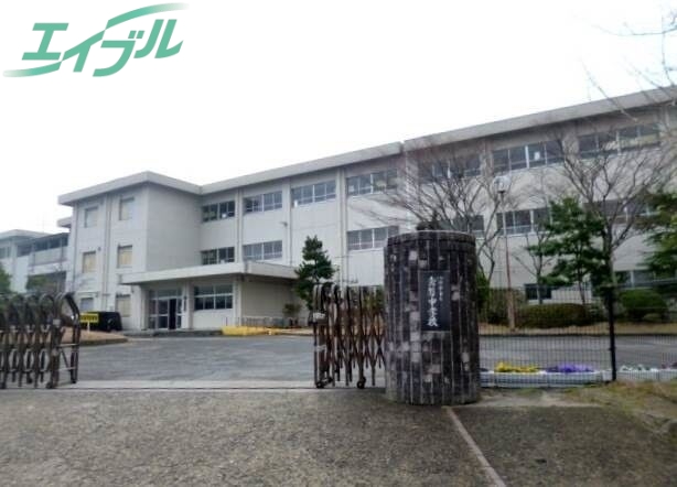中学校　四日市市立常磐中学校（中学校）まで1251m