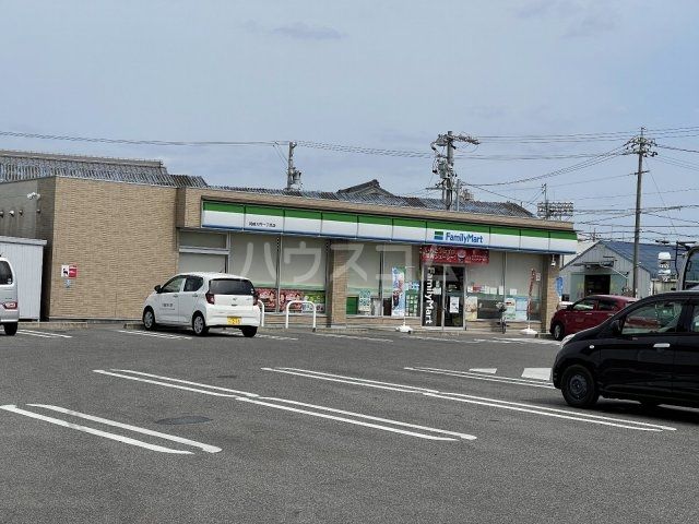 コンビニ　ファミリーマート 岡崎大門一丁目店（コンビニ）まで1605m