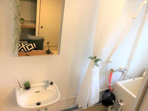 洗面設備　モデルルームの写真です