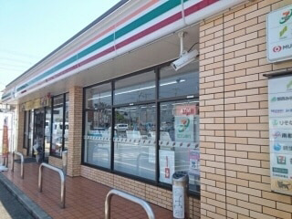 コンビニ　セブンイレブン 北信太東口店（コンビニ）まで124m