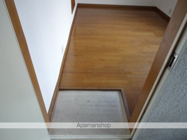 八坂ハイツの玄関写真