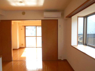その他部屋・スペース　広々とした洋室です