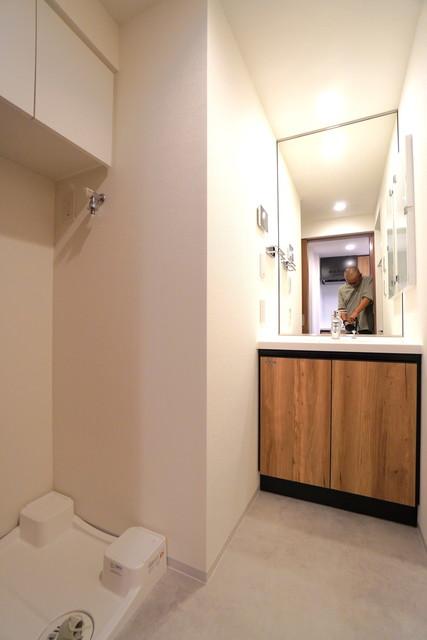 洗面設備　※写真は同タイプ住戸です。