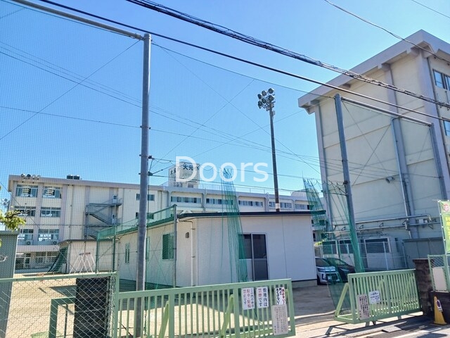 小学校　（小学校）まで950m